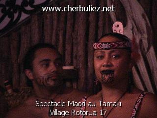 légende: Spectacle Maori au Tamaki Village Rotorua 17
qualityCode=raw
sizeCode=half

Données de l'image originale:
Taille originale: 137398 bytes
Temps d'exposition: 1/50 s
Diaph: f/180/100
Heure de prise de vue: 2003:02:28 17:53:57
Flash: non
Focale: 420/10 mm
